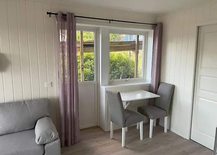 Daire Strandveien 71 *